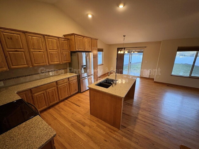 Building Photo - 332 Telluride Dr