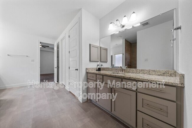 Building Photo - 221 Terramar