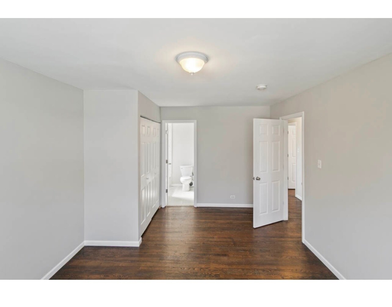 Building Photo - 3421 Birchwood Dr