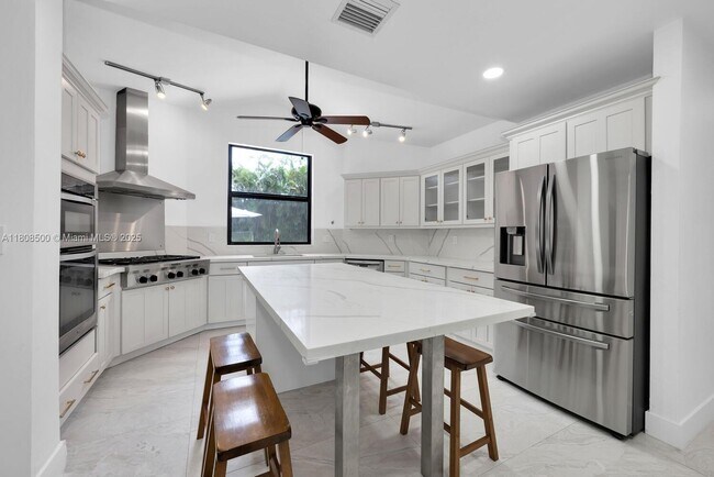 Building Photo - 6860 SW 99th Terrace