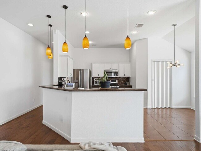 Building Photo - 1039 Wood Brook Dr