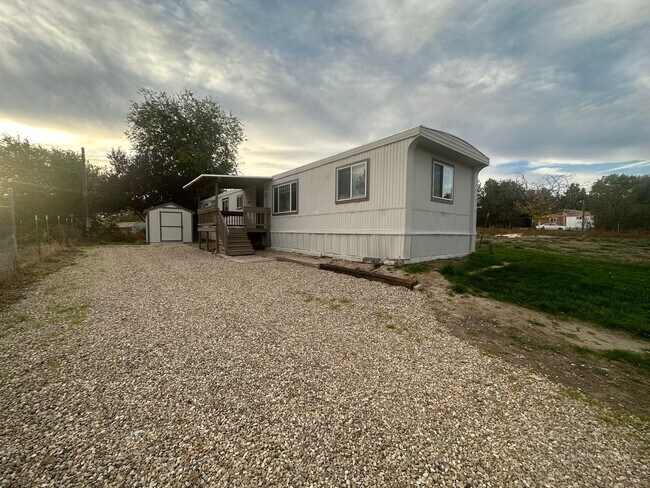 Primary Photo - 3bed, 2bath 924sq.ft. mobile home in quiet...