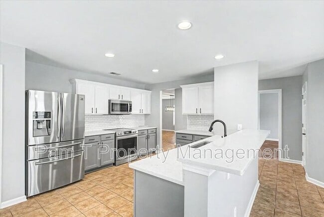 Building Photo - 4 Bainbridge Way
