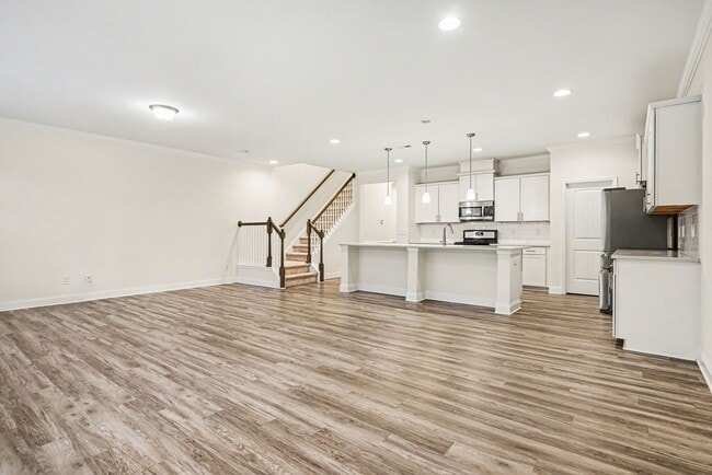 Building Photo - 3BR Like-New Townhome –  Morrisville RTP RDU