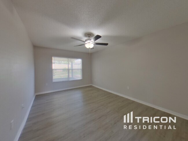 Building Photo - 3222 Crestwood Forest Dr