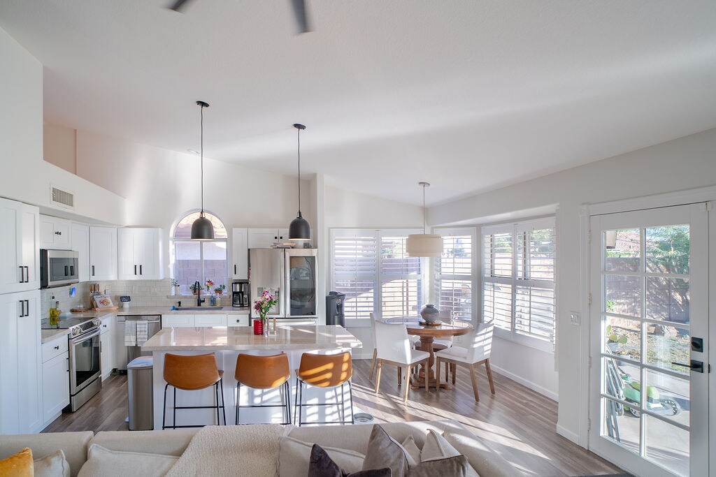 Building Photo - 1721 W Jupiter Way