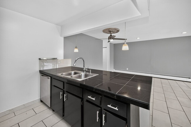 Building Photo - 5458 Beechmont Ave