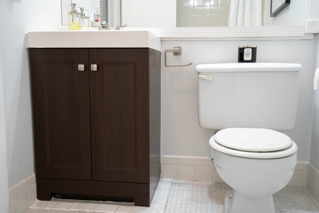 Building Photo - 2281 SW 15th St