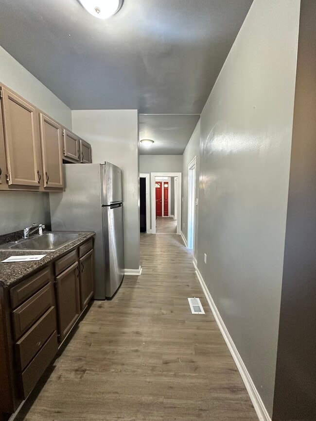 Building Photo - Charming 3-bedroom, 1-bathroom home located in the Cylburn Community