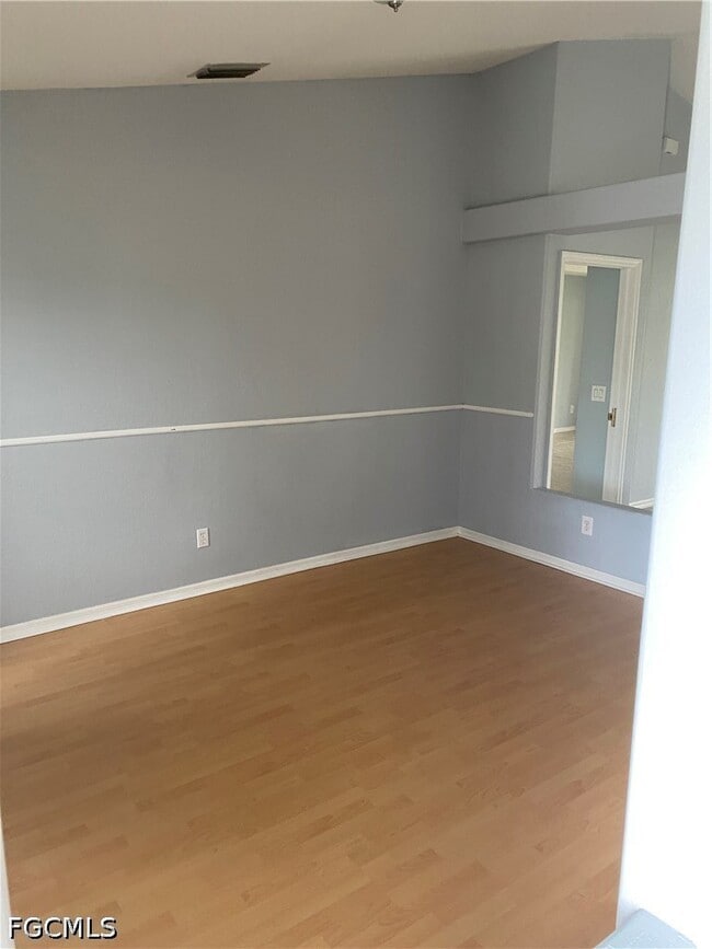 Building Photo - 421 NW 36th Ave