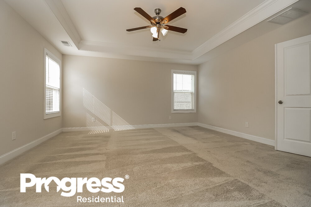 Building Photo - 190 Grey Hawk Dr