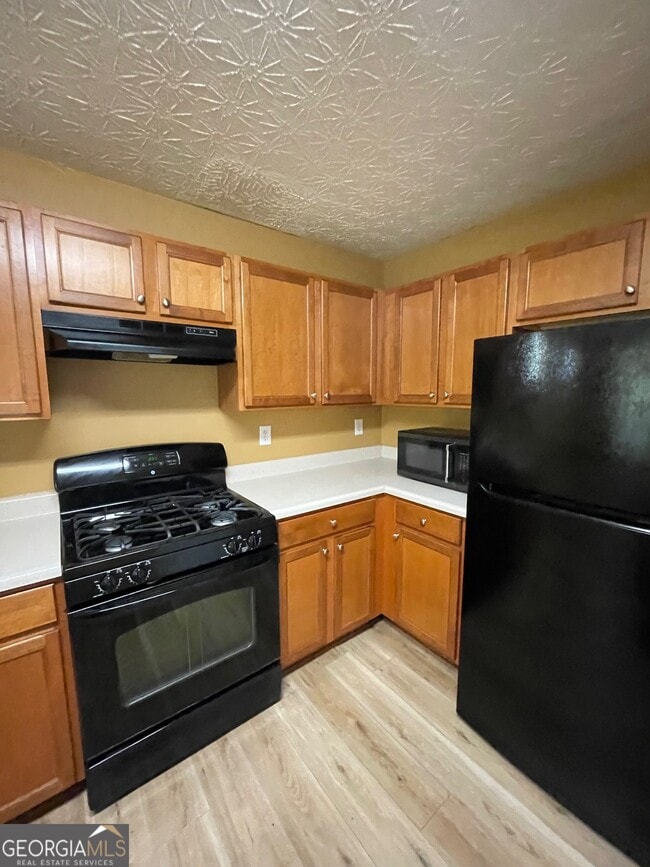 Building Photo - 363 Arrowhead Dr
