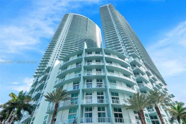 Building Photo - 1900 N Bayshore Dr