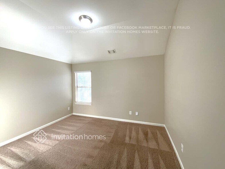 Building Photo - 340 Madison Grace Ave