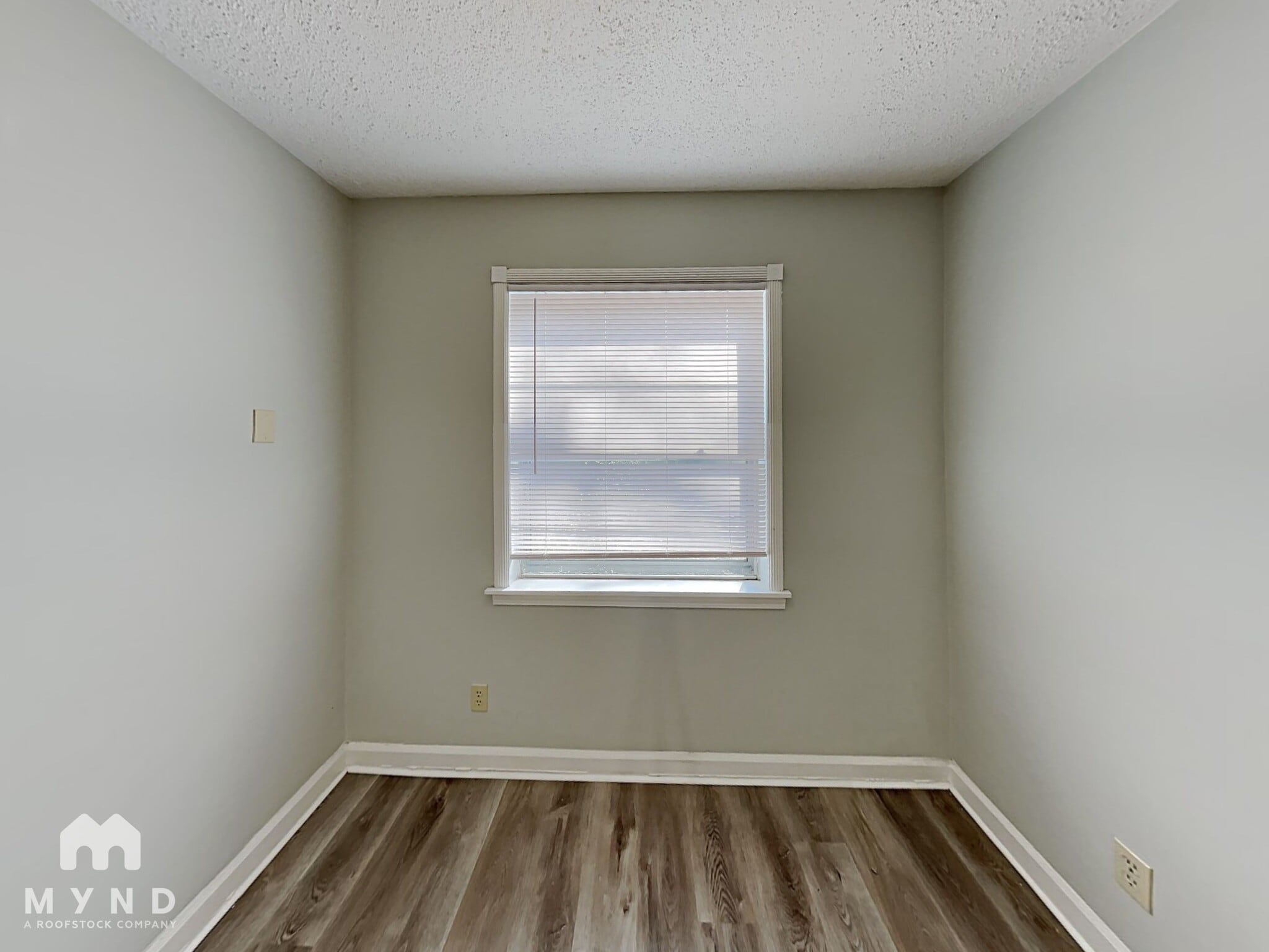 Building Photo - 3056 Darrow St