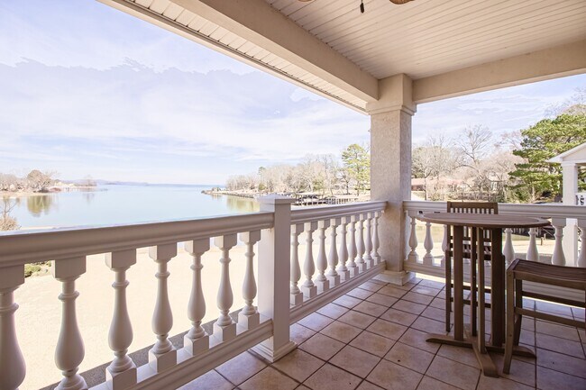 Building Photo - 115 Mt Carmel Rd