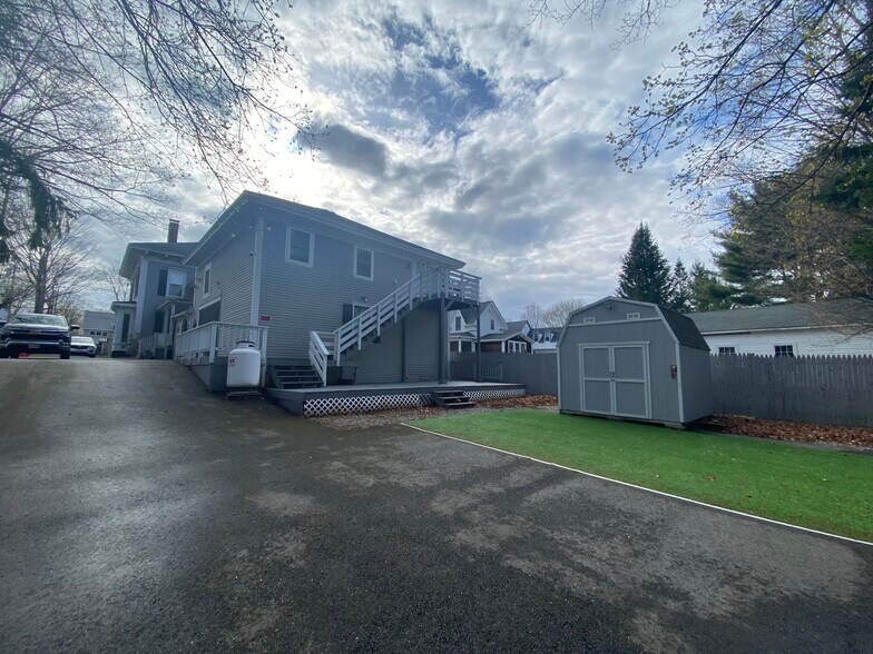 Building Photo - 70 Elm St
