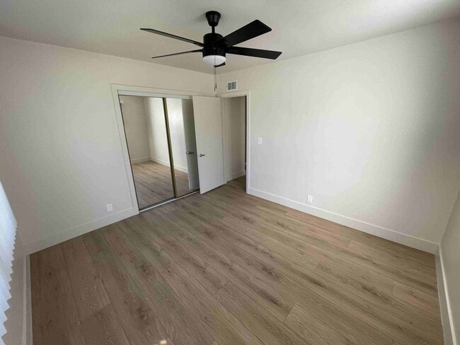 Building Photo - COMPLETELY REMODELED WOODLAND HILLS POOL HOME!