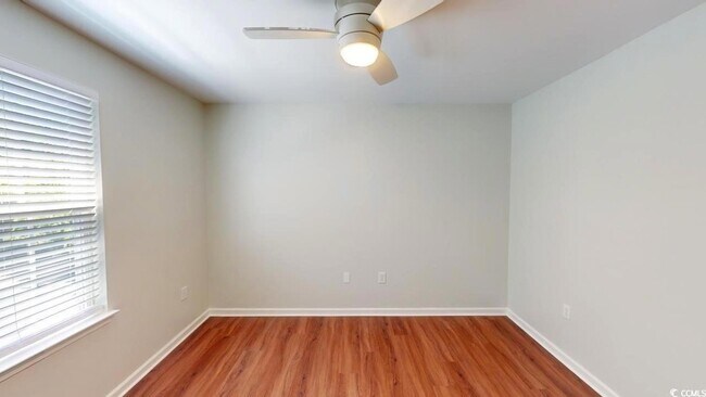 Building Photo - 1000 Pembroke Ct