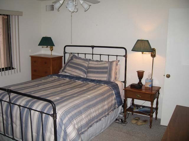 Building Photo - 404 Bay Village Dr