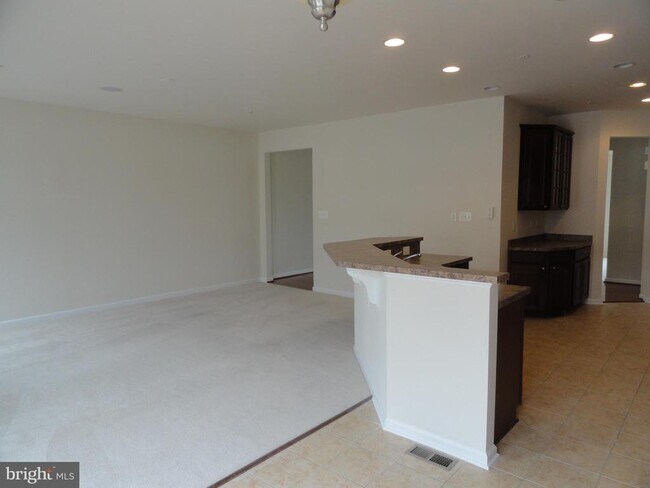 Building Photo - 2711 Lucas Run Way