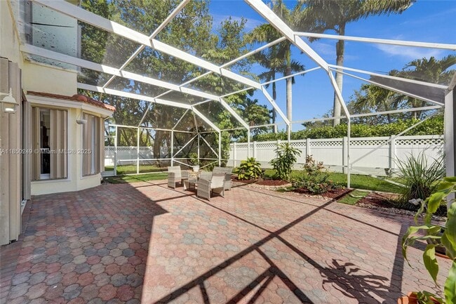 Building Photo - 10730 NW 56th Ct