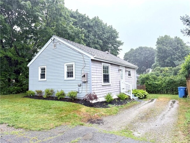 Building Photo - 74 Orchard Ave