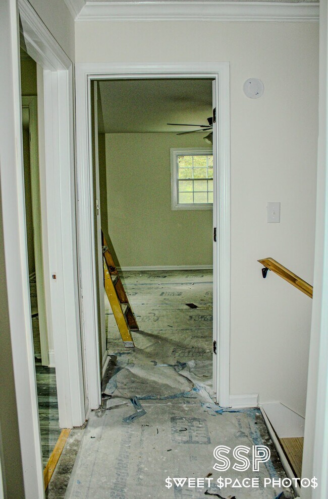 Building Photo - 503 N Orange St