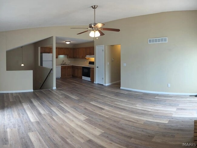 Building Photo - 48 Ramona Dr