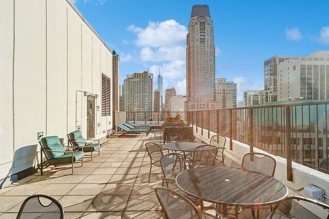 Building Photo - 50 E Bellevue Pl
