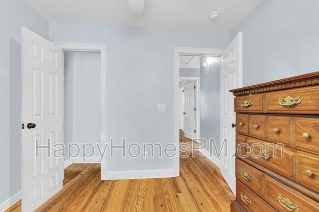 Building Photo - 1122 Bexley St