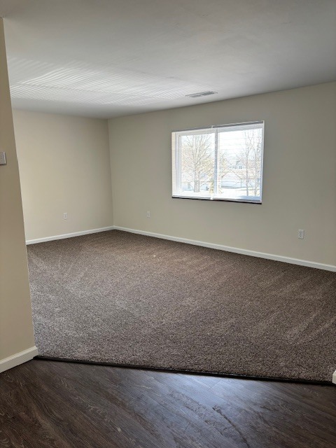 Living Rm - 403 County Line Rd