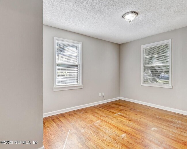 Building Photo - 1901 Pullman Ct