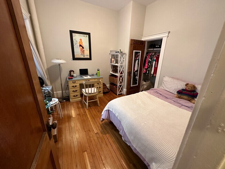 Building Photo - 38 Hemenway St