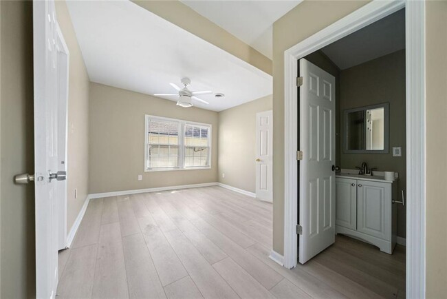 Building Photo - 92 Ormond St SE