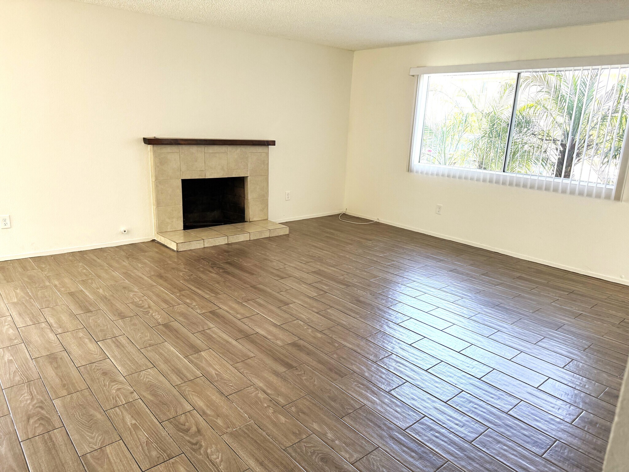 Building Photo - 16661 Blanton Ln