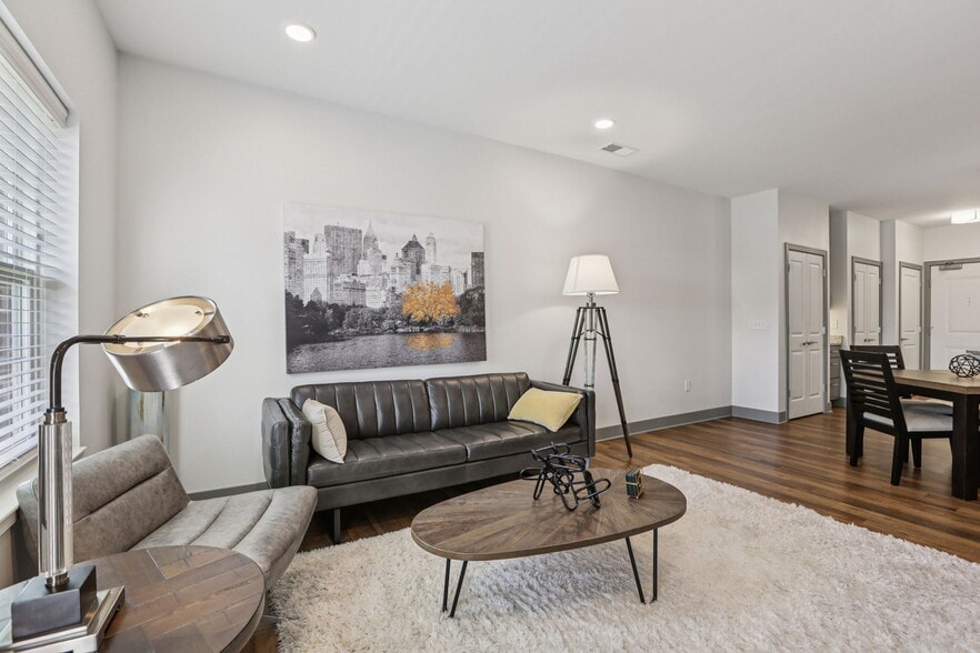 Building Photo - The Kent at Carmel City Center