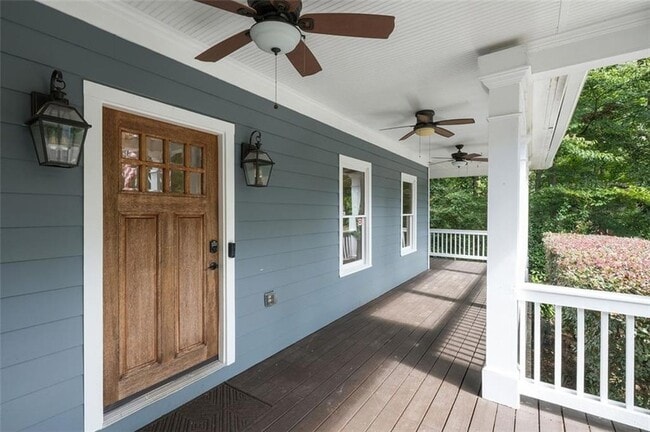 Building Photo - 1018 Berne St SE