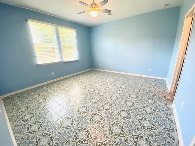 Building Photo - 13922 Kenswick Key Ln