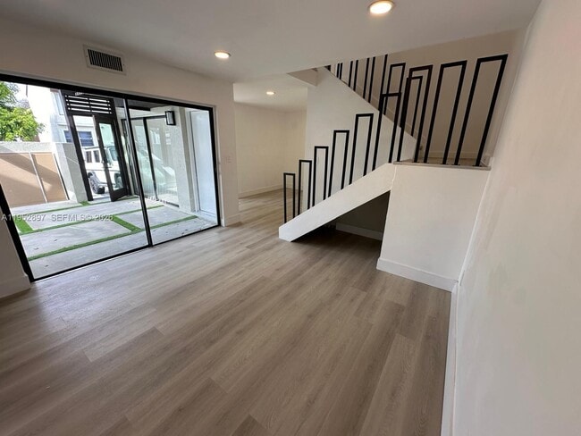 Building Photo - 9734 NW 5th Terrace