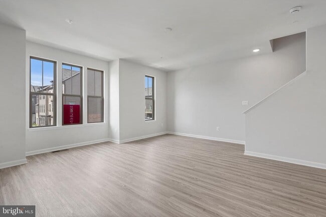 Building Photo - 12606 BRANCH HOLLOW Ln