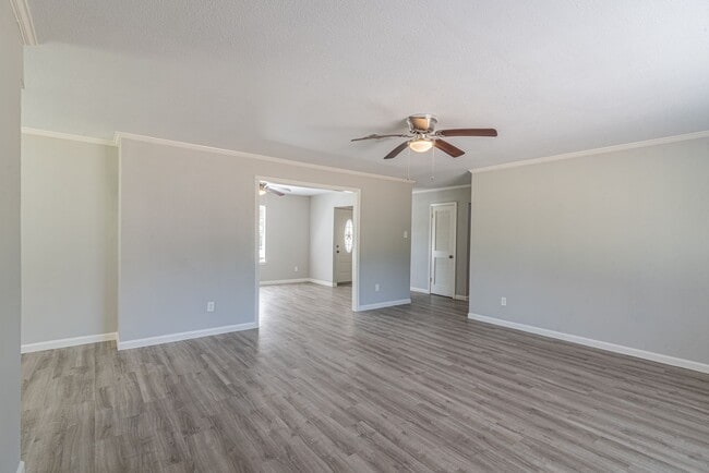 Building Photo - 9407 Irby St