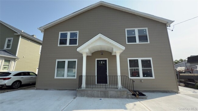 Primary Photo - 120 Linden Ave