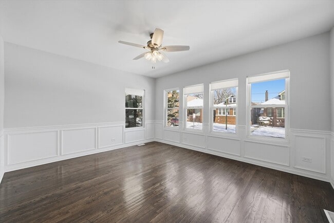 Building Photo - 7940 S Perry Ave