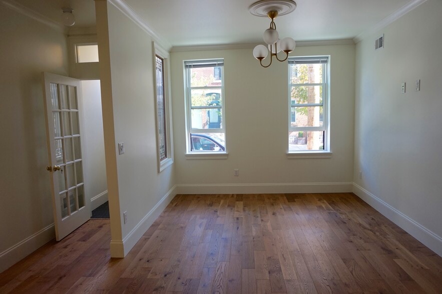 Living Room / Dining Room - 1138 S 24th St