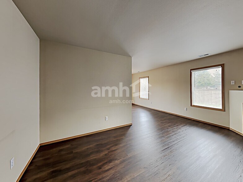 Building Photo - 13023 158th Street Ct E