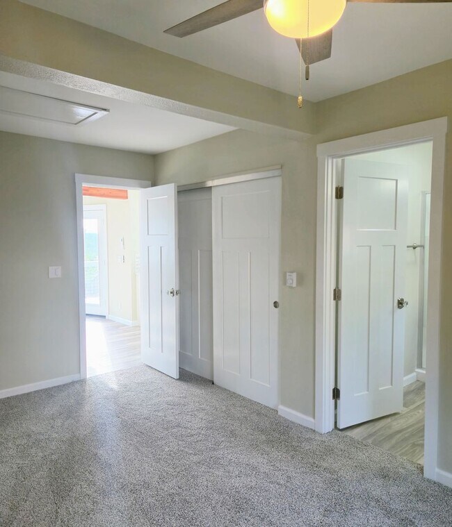 Building Photo - Newly Remodeled 2 Bedroom Home & ADU For R...