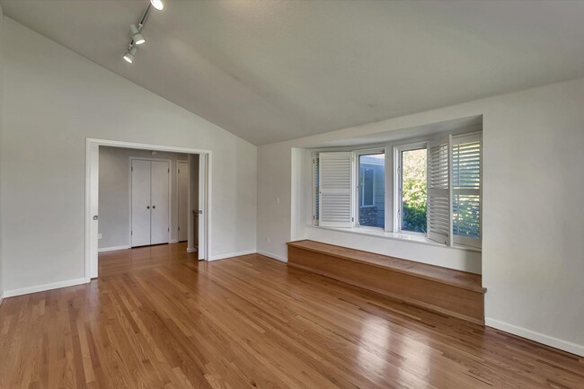 Building Photo - Tons of Space l Great Schools l Prime Sili...