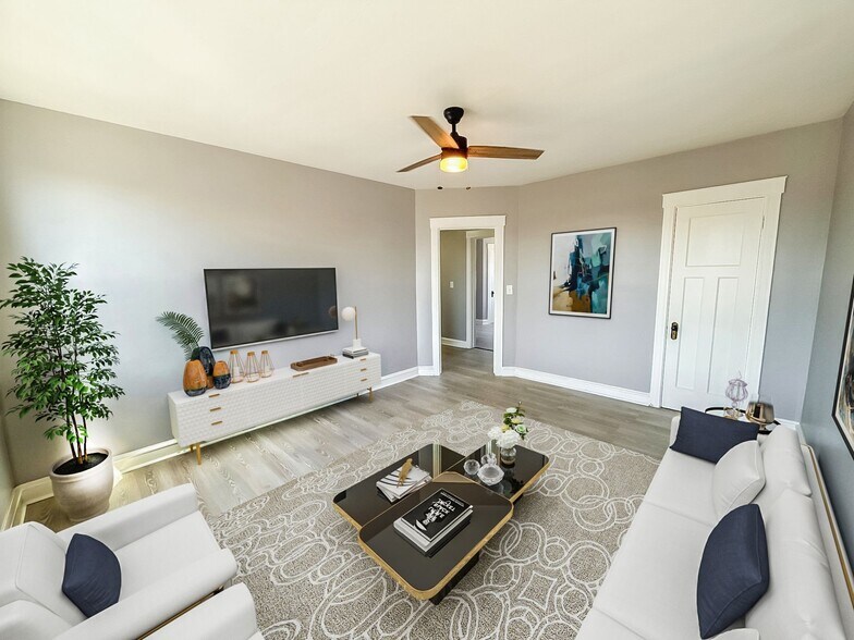 Building Photo - 4358 Shamrock Ave