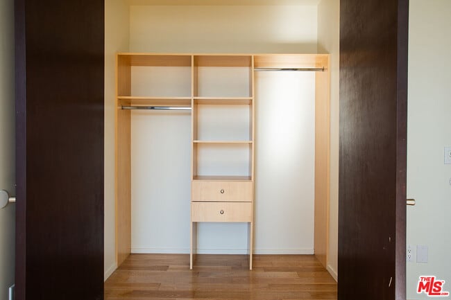 Building Photo - 8639 Whitworth Dr